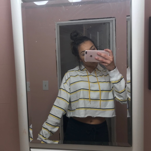 cropped hoodie from zumiez - Picture 2 of 2